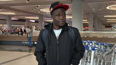 Beşiktaş’ın yeni transferi Junior Olaitan İstanbul’a geldi