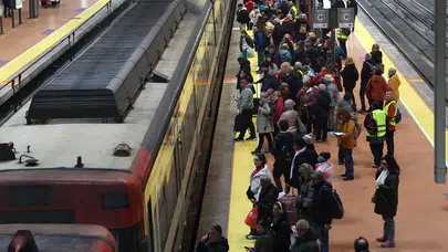 44 kişinin öldüğü kazaların ardından İspanya'da makinistler greve başladı