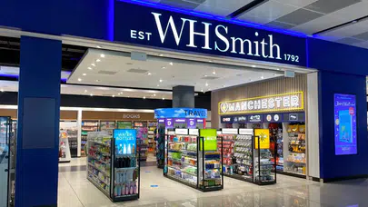 232 yıllık devin sonu: WH Smith ana cadde mağazalarını sattı, merkezi yıkılıyor