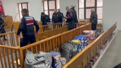 Mahkeme salonunda silahlı çatışma: 2 kişi hayatını kaybetti