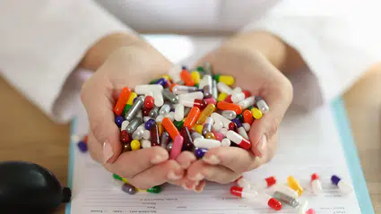 Türk Eczacıları Birliği: "İlaca erişim sorununa kalıcı bir çözüm bulunmalıdır!"