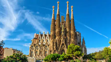 Sagrada Familia, Ulm Katedrali’ni geride bırakarak dünyanın en yüksek bazilikası olma yolunda