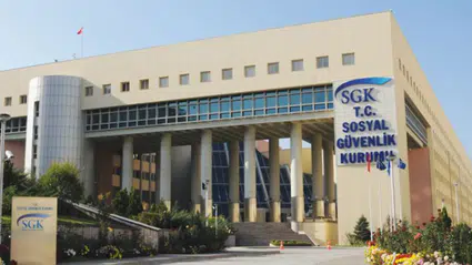 SGK, "Hizmet dökümünüzü kontrol edin" uyarısı yaptı: Hangi primler emeklilikte geçersiz olabilir?