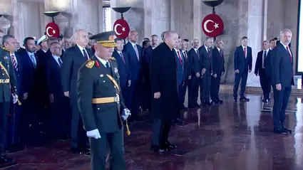 Cumhurbaşkanı Erdoğan ve Devlet Erkanı Anıtkabir’i ziyaret etti