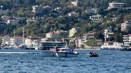 Beykoz aıklarında tekne-kano çarpışması: 4 kişi denize düştü