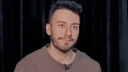 ‘Enes Batur’a gerçekten ne oldu?’ videosu olay yarattı: Tarikat, psikoz ve metafizik ritüeller iddiası!