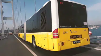 İstanbul'da İETT otobüsünde çıkan kavgayı ayırmak isteyen yaşlı adam yaşamını yitirdi