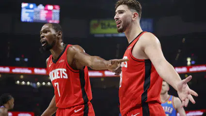 Alperen Şengün NBA açılış maçında tarihe geçti!