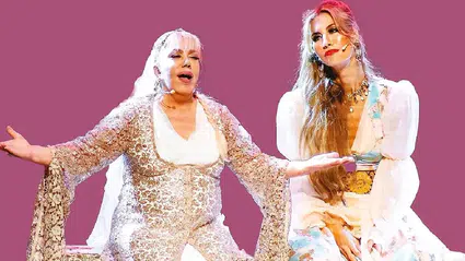 Çağla Şıkel'den 7 Kocalı Hürmüz müzikalinden çıkarılan Mine Koşan hakkında ilk açıklama