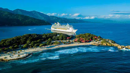 ABD'de iki kişi, Haiti'de bir adayı işgal etme ve kadınları 'seks kölesi' yapmayı planlamakla suçlandı