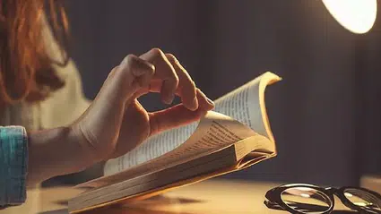 6 dakika bile yetiyor: Uyumadan önce kitap okumanın faydaları