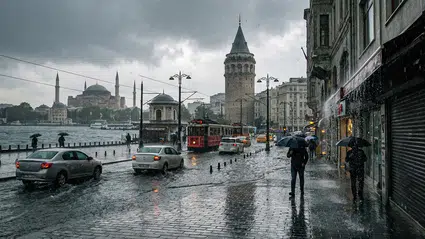 AKOM, İstanbul'da kuvvetli sağanağın başlayacağı tarihi açıkladı
