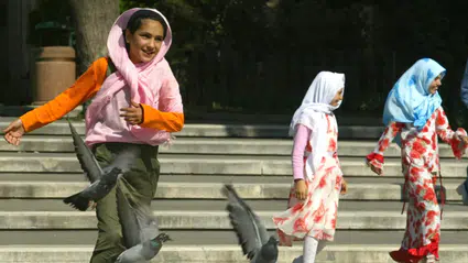 Avusturya, 14 yaş altına başörtüsü yasağı getiriyor!