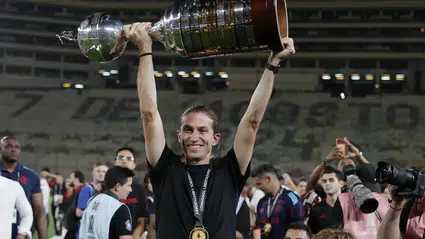 Flamengo, Filipe Luis'in sözleşmesini 2027'ye kadar uzattı