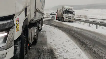 Kar yağışı nedeniyle 6 ilde ağır taşıtlara trafik yasağı