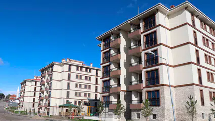 TOKİ 2025 başvuruları ne zaman olacak? 81 ilde 250 bin sosyal konut projesinin yeni takvimi açıklandı