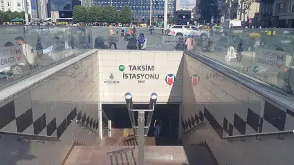 Taksim ve Şişhane istasyonlarına geçici kapatma: Metro ve füniküler durduruldu