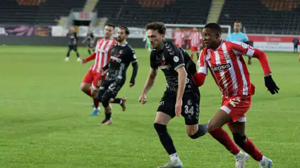 Boluspor, Sakaryaspor'u 3-1'lik skorla yendi