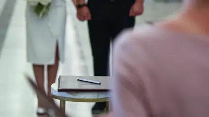 Bakan Göktaş duyurdu: Evlenecek çiftlere özel indirimler geliyor