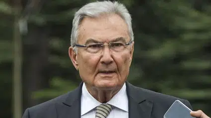 CHP kurultayında Deniz Baykal krizi