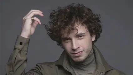 Gözaltına alınan  Cem Yiğit Üzümoğlu'na ünlü isimlerden destek