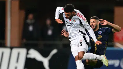 Beşiktaş, 10 kişi kaldığı Kasımpaşa deplasmanında 1-1 berabere kaldı