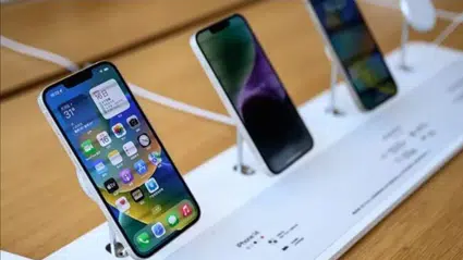 Trump'tan tarifelere teknoloji düzenlemesi: iPhone ve Samsung zamdan etkilenmeyecek