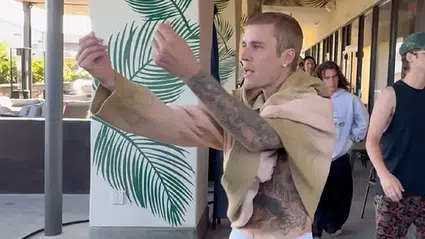 Justin Bieber basın mensuplarına saldırdı: Beni rahat bırakın, defolun!