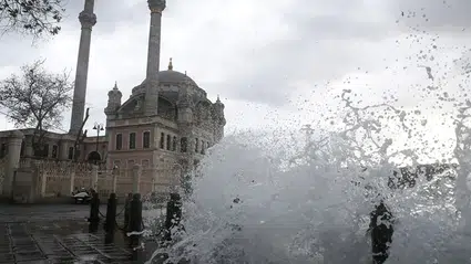 Meteoroloji uyardı: İstanbul'da fırtına bekleniyor