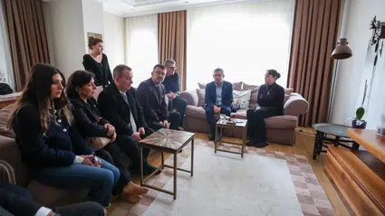CHP Genel Başkanı Özel, Mattia Ahmet Minguzzi'nin ailesini ziyaret etti