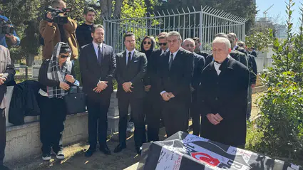 Beşiktaş’ın efsane ismi Hakkı Yeten, vefatının 36. yılında kabri başında anıldı