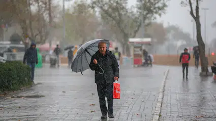 Meteoroloji bazı bölgelere kuvvetli yağış uyarısı yaptı