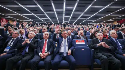 YSK, CHP'nin olağanüstü kurultayının iptaline yönelik başvuruyu reddetti