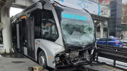 Avcılar'da metrobüs kazası: Yaralılar var