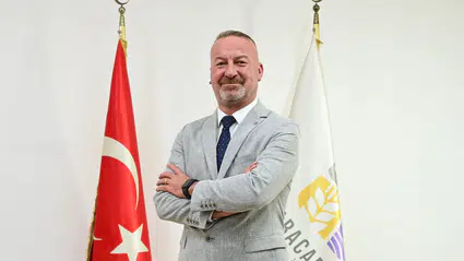 Karacabey Belediye Başkanı Fatih Karabatı, İyi Parti’den istifa ederek bağımsız kaldı