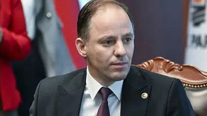 CHP Genel Başkan Yardımcısı Ekrem İmamoğlu'nun mesajını gençlere iletti