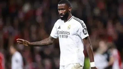 Hakeme yabancı madde fırlatan Antonio Rüdiger'e 6 maç men cezası
