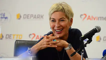 Leyla Alaton'dan cesur açıklama: Lüks çanta takmak utanç verici bir şey