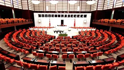 CHP'den Meclis’e üçüncü dini bayram teklifi