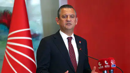 Özgür Özel, AYM'yi ziyaret etti: 10 yıldır kullanmadığı yürütmeyi durdurma kararını vermelerini talep ediyoruz