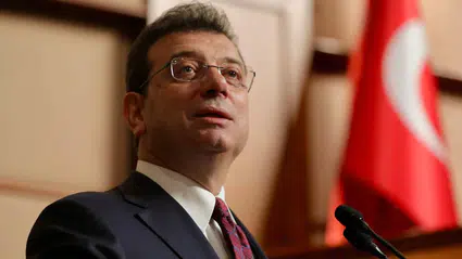Ekrem İmamoğlu, "Diplomanı al da gel" diyerek Beyazıt mitingine çağırdı