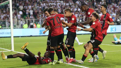 Fatih Karagümrük, Bandırmaspor’u 3-1 mağlup ederek Süper Lig’e yükseldi