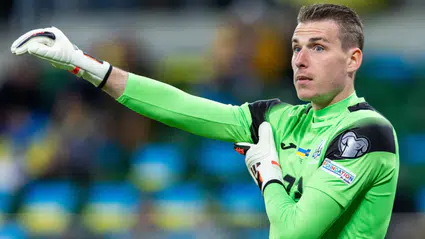 Galatasaray’da kalede devrim: Muslera gidiyor, Lunin geliyor!