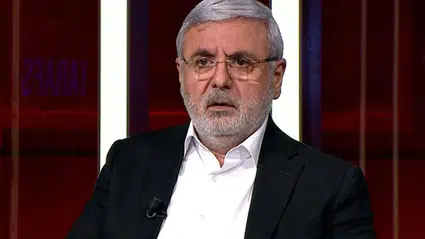 Metiner'den, köprüye pankart asan CHP'li vekiller için, ‘dokunulmazlıkları kaldırılmalı’ tepkisi