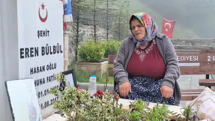Ahmet Hakan'ın "Şehit Annesi Mırın Kırın Etmiyor" yorumu tepki çekti: Ayşe Bülbül’ün sözleri üzerinden tansiyon yükseldi