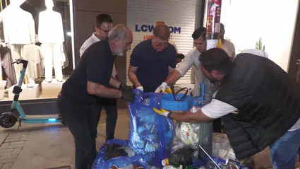 İzmir Büyükşehir Belediye Başkanı Tugay: "Çöpleri topladıktan sonra rahat uyudum"