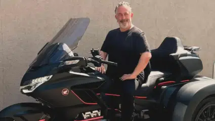 Cem Yılmaz'ın üç tekerli motorunun servet değerinde olduğu ortaya çıktı