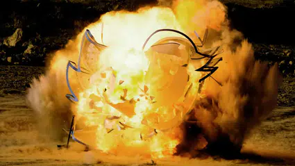 Twitter'ın eski kuş logosu Nevada çölünde reklam için yakıldı