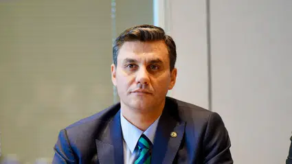 Yeni Akit'ten tepki çeken başlık: Ferdi Zeyrek'in elektrik kazasını alaya aldı