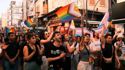 İstanbul'da 'Onur Yürüyüşü' kısıtlamaları: Metrolar kapalı, etkinlikler yasak